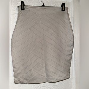 EXPRESS Women’s Bodycon Skirt in Beige - Size: 00